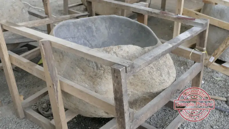 Product image 4 of the product “Basin from Riverstone, Natural surface, polished inside. Dia approx 70-75. Height 46-50 ”